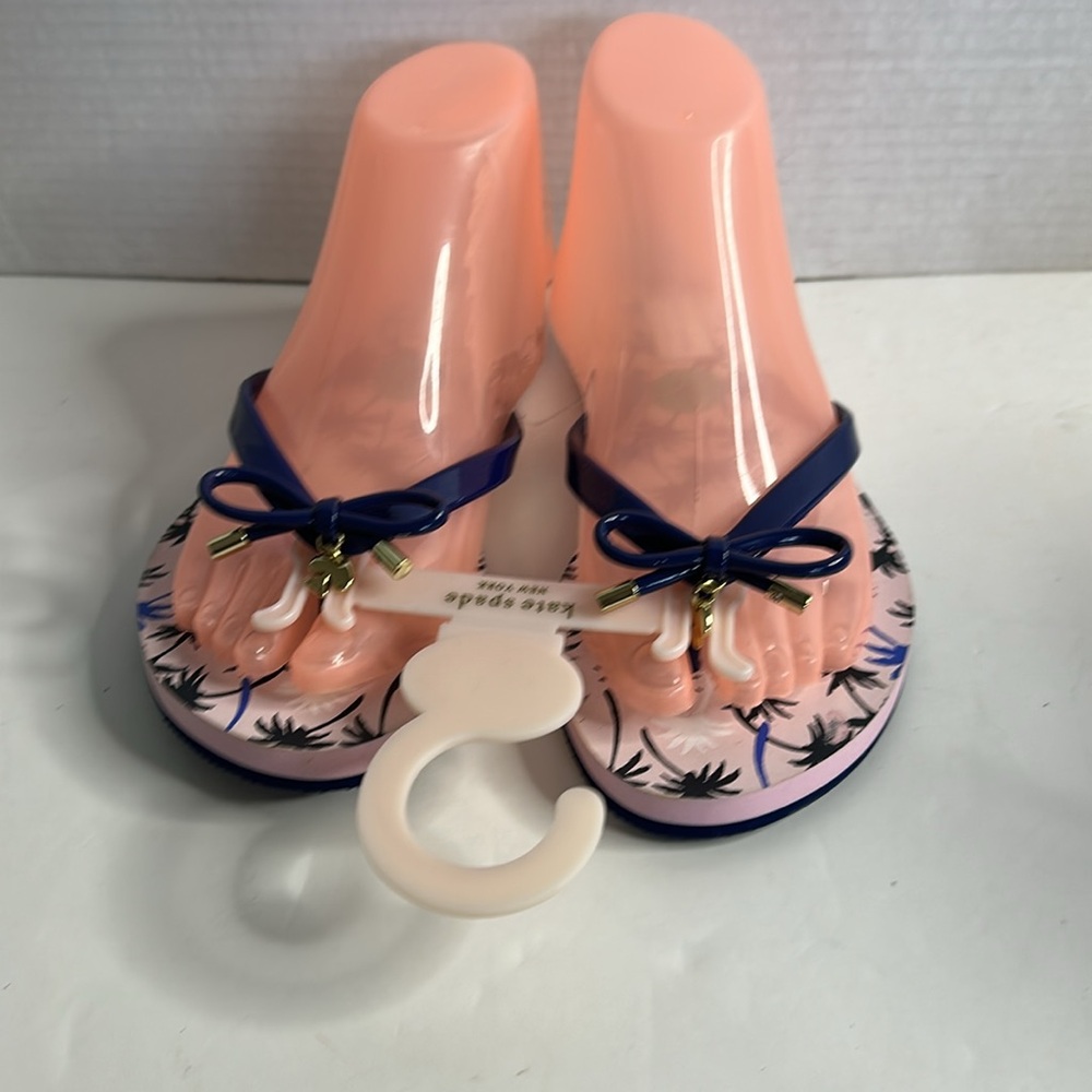 New Kate Spade Nova ♠️ Floral Flip Flops - Picture 3 of 10